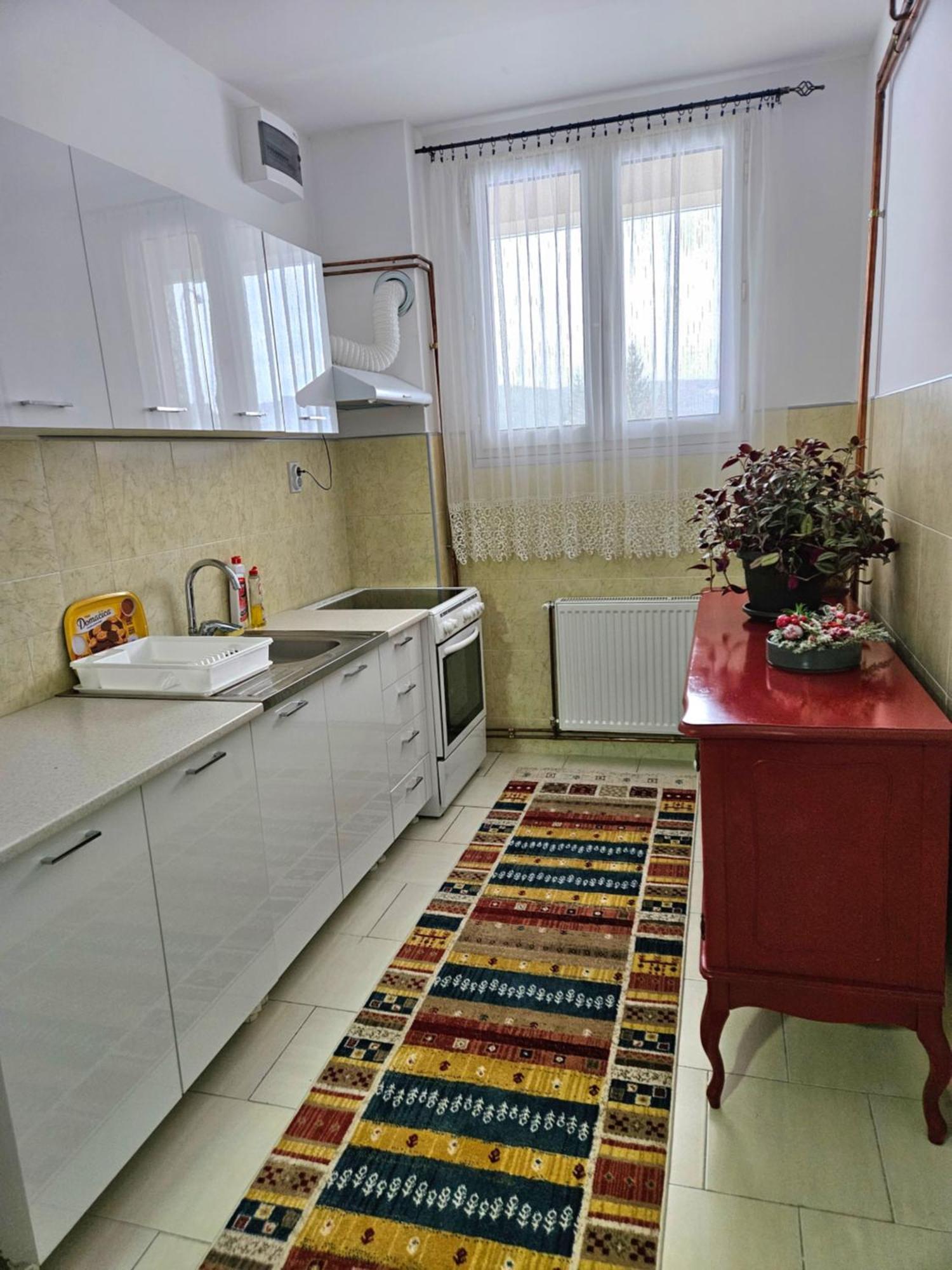 Apartman Juga Kremna Eksteriør billede